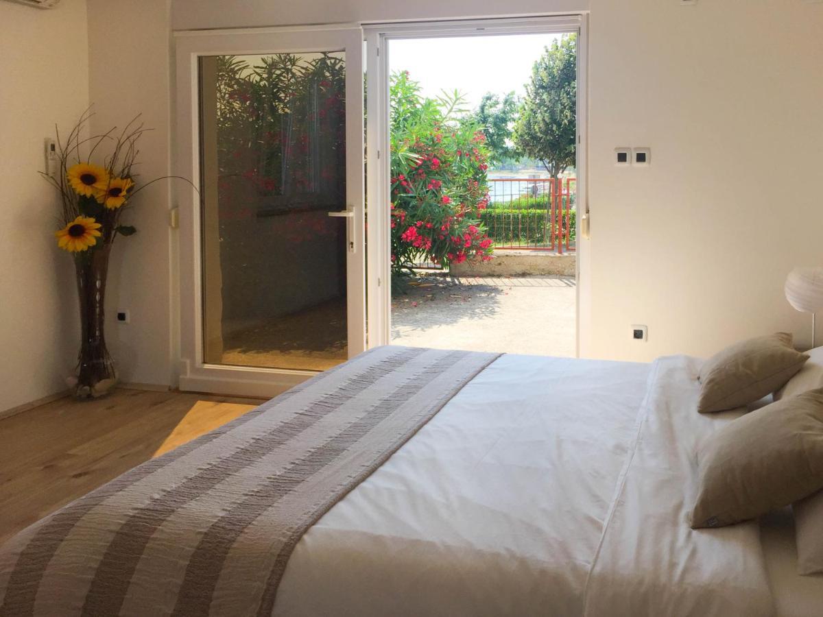 Ferienwohnung Elysium Pula Exterior foto