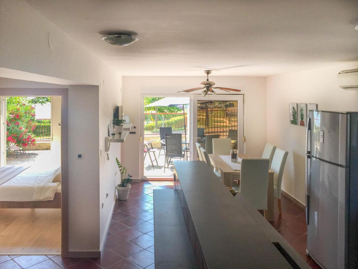 Ferienwohnung Elysium Pula Exterior foto